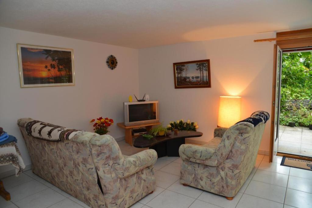Bed And Breakfast - Die Aelplersuit Fuer Backpackers Im Berghuesli Linthal Екстер'єр фото