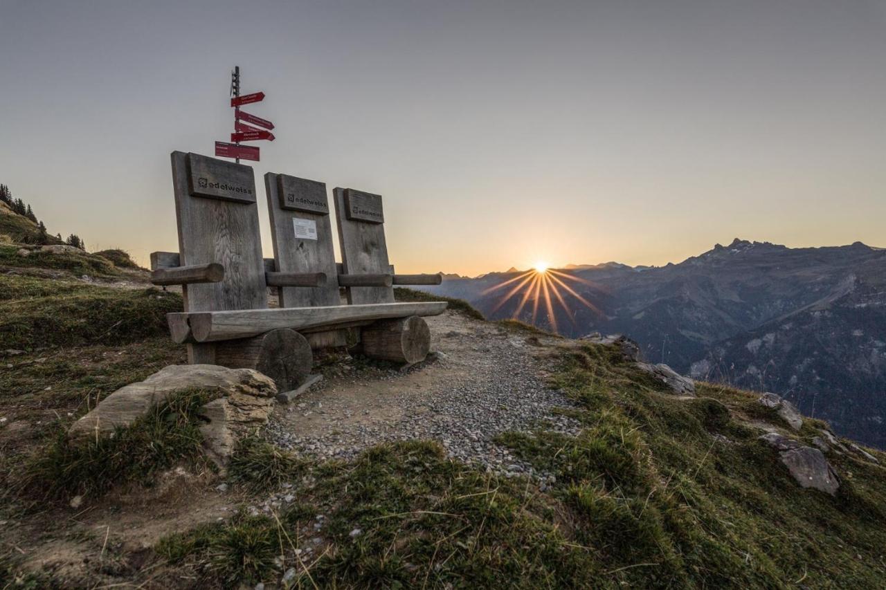 Bed And Breakfast - Die Aelplersuit Fuer Backpackers Im Berghuesli Linthal Екстер'єр фото