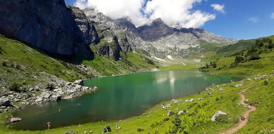 Bed And Breakfast - Die Aelplersuit Fuer Backpackers Im Berghuesli Linthal Екстер'єр фото