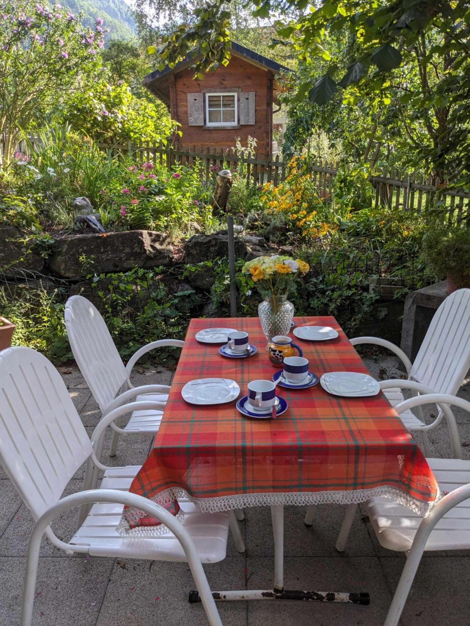 Bed And Breakfast - Die Aelplersuit Fuer Backpackers Im Berghuesli Linthal Екстер'єр фото